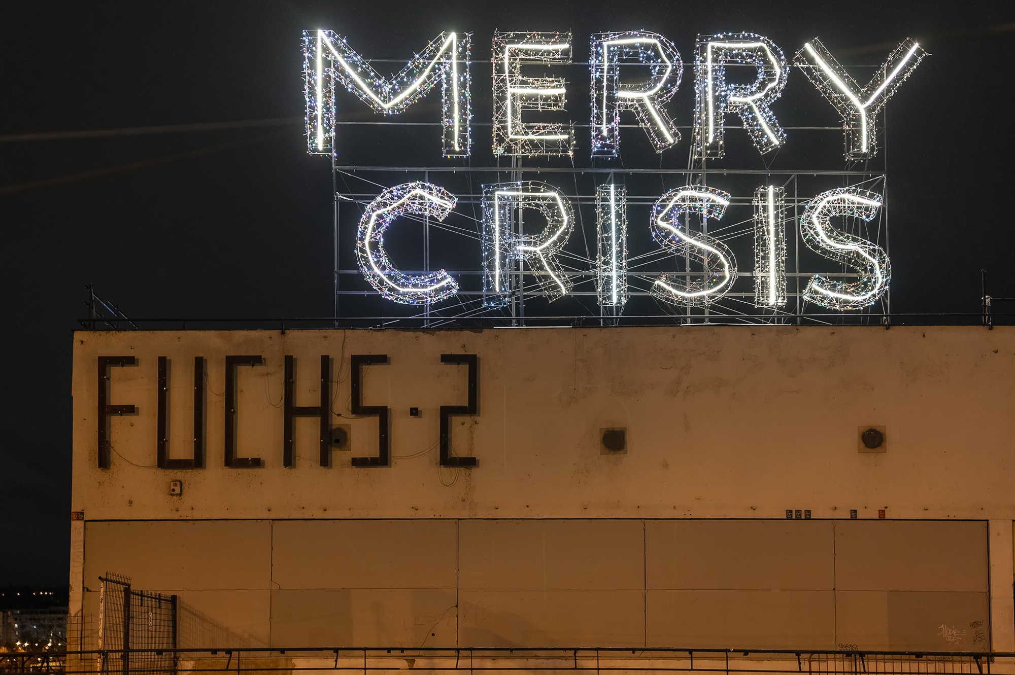 Merry-Crisis-Prochazka